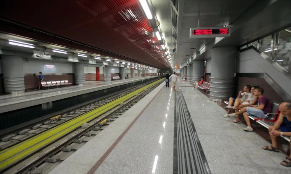 Ποιές ώρες θα πραγματοποιήσουν δρομολόγια ΗΣΑΠ, μετρό και τραμ